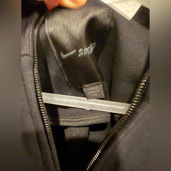 NikeSKIMS Oversize Track Jacket
NikeSKIMS - Picture 4 of 4